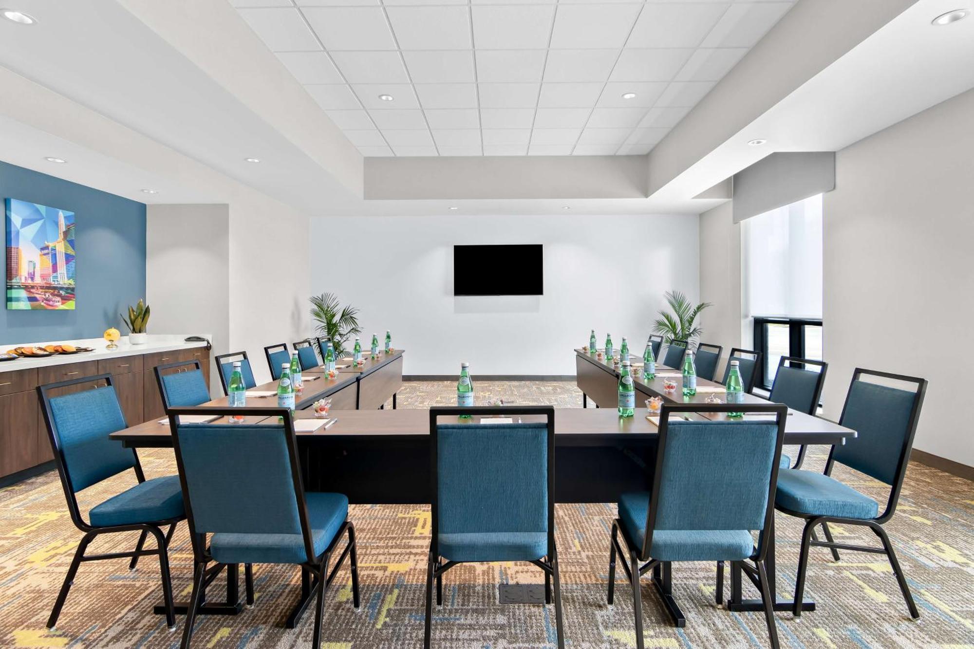 Hampton Inn & Suites Chicago Medical District Uic المظهر الخارجي الصورة