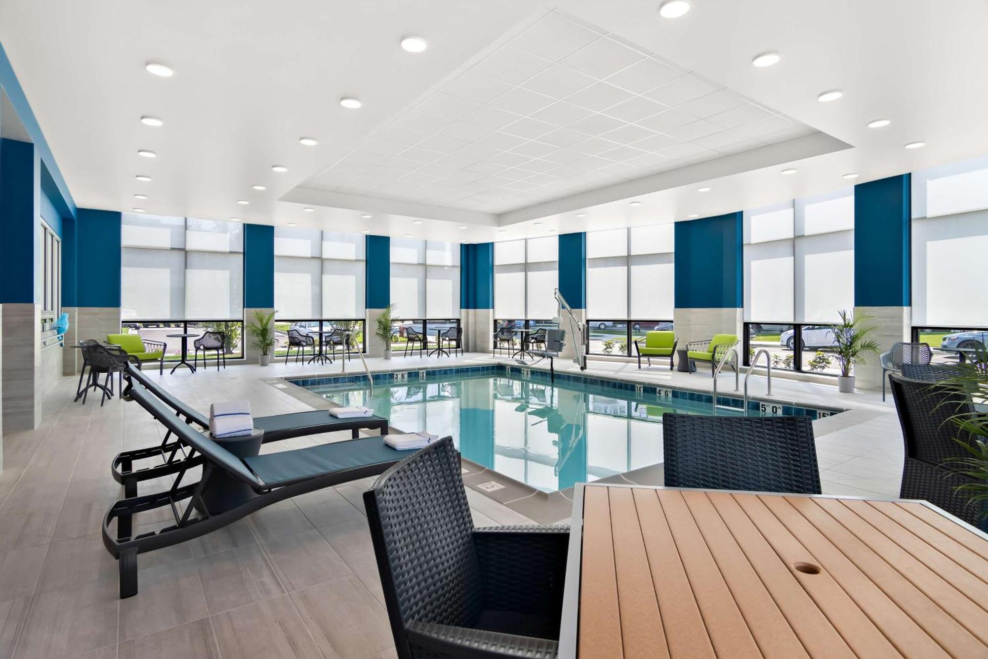 Hampton Inn & Suites Chicago Medical District Uic المظهر الخارجي الصورة