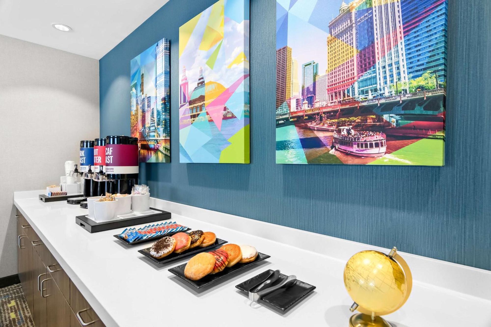 Hampton Inn & Suites Chicago Medical District Uic المظهر الخارجي الصورة